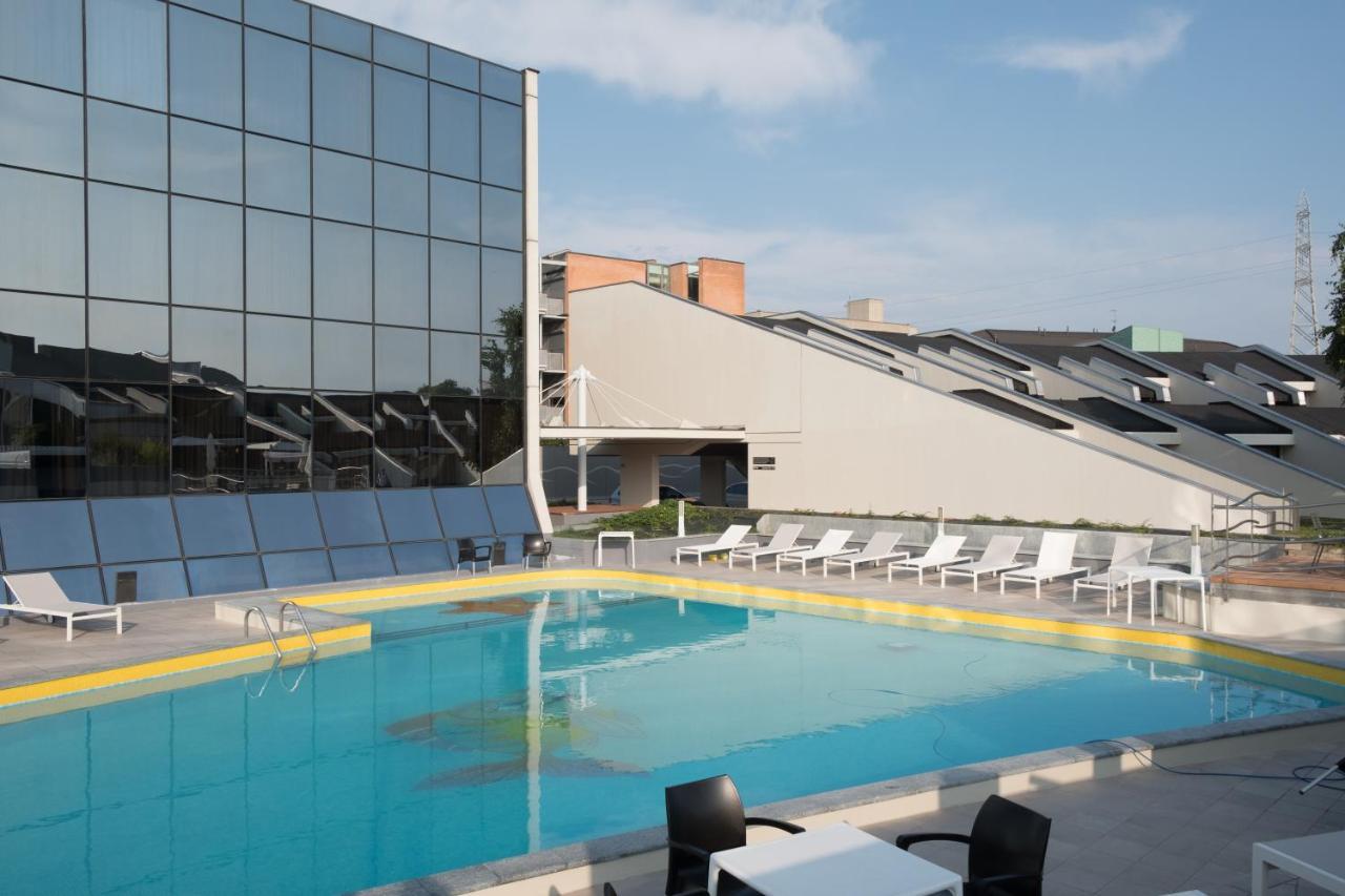 Alba Hotel Zewnętrze zdjęcie