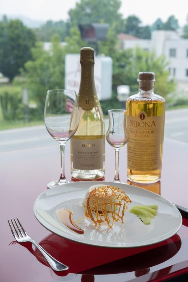 Alba Hotel Zewnętrze zdjęcie