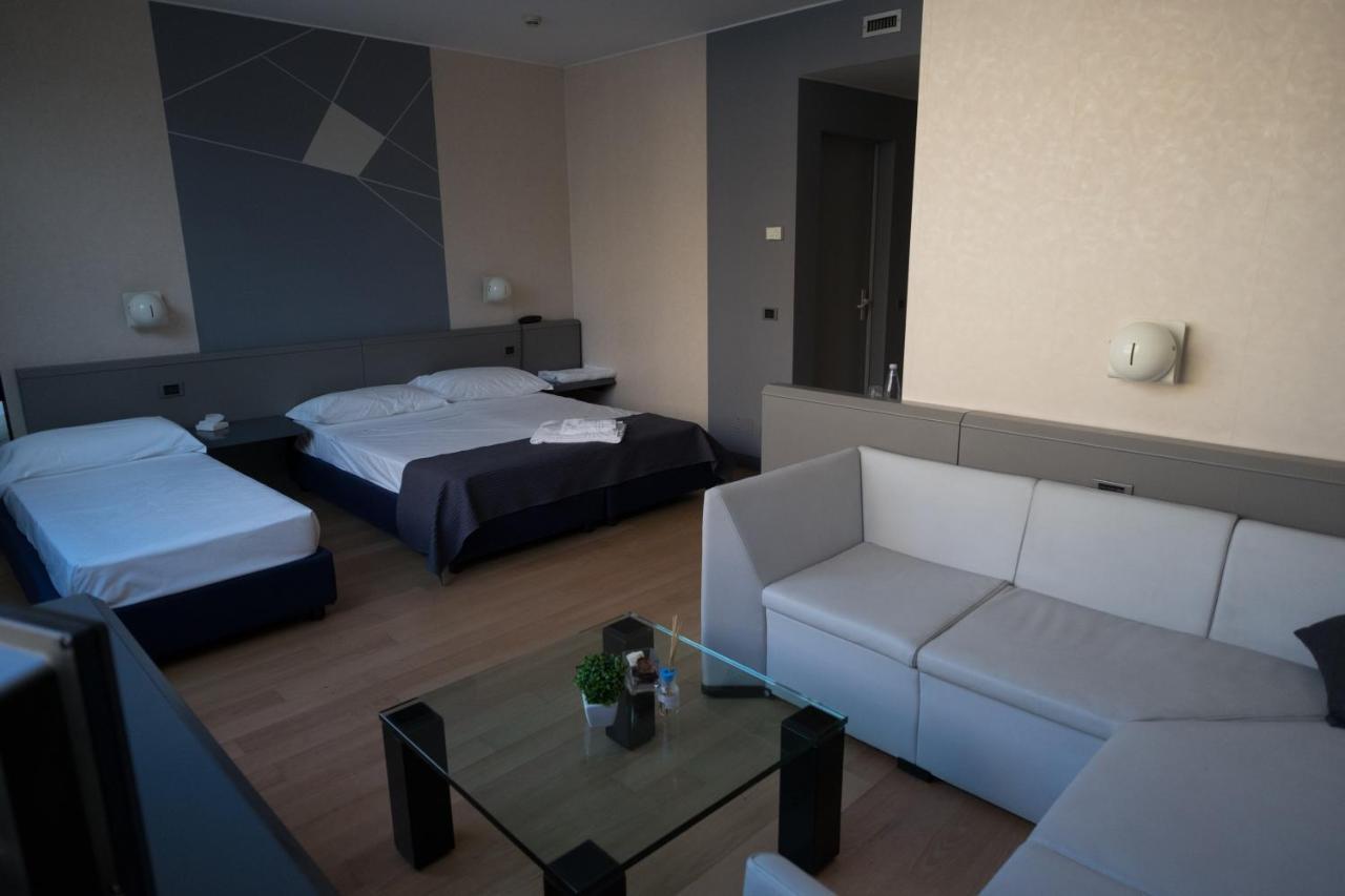 Alba Hotel Zewnętrze zdjęcie